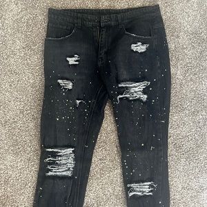 Black Young & Reckless Distressed jeans (sz33)